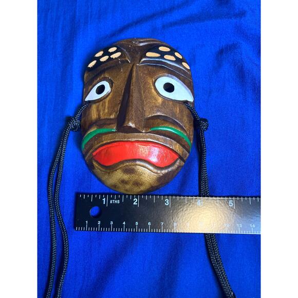 Hand Carved and Painted Decorative Wood Small Mask 5x3.5 Hook to Hang No Marking - Picture 7 of 8